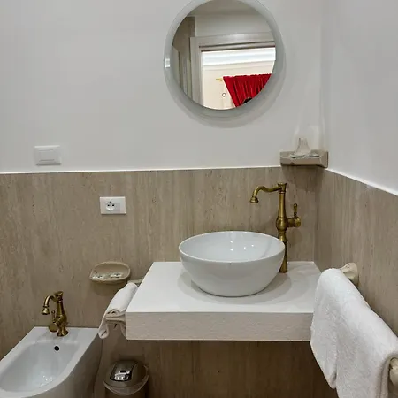 Jacuzzi Vatican Museum بيت ضيافة 4*
