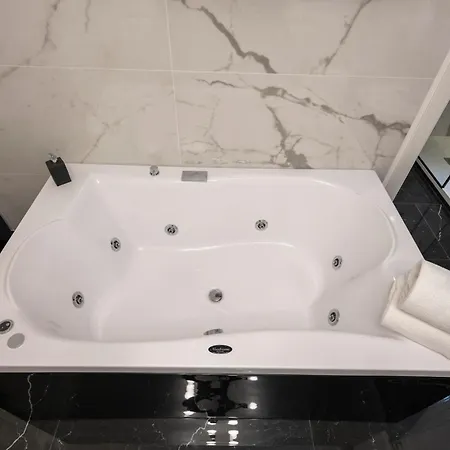 Jacuzzi Vatican Museum 4*